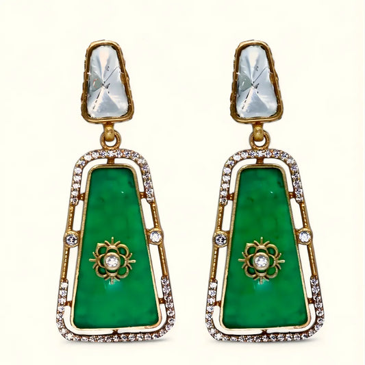 Kundan Emerald Stud Earrings Front View – 22K Gold Plated Ethnic Festive Jewellery | Jija Jewellery