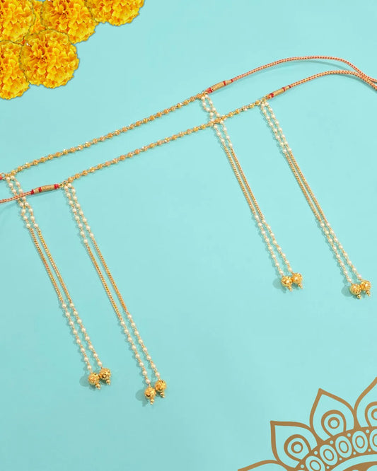 Handcrafted pearl mundavalya worn by groom – side view