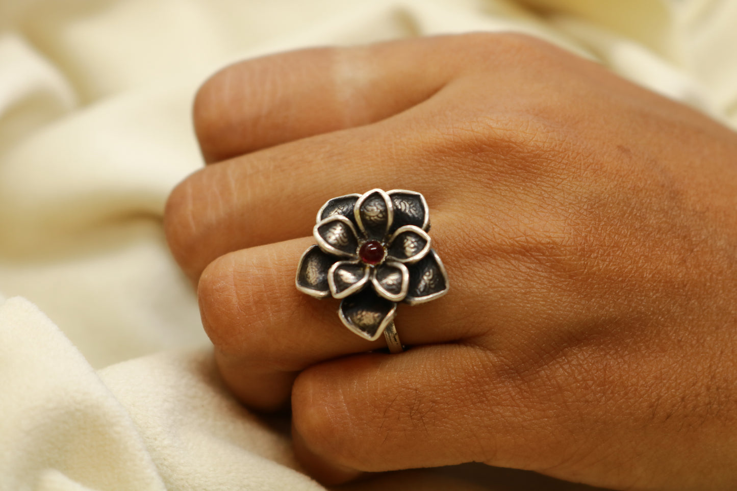 Silver Blossom Finger Ring