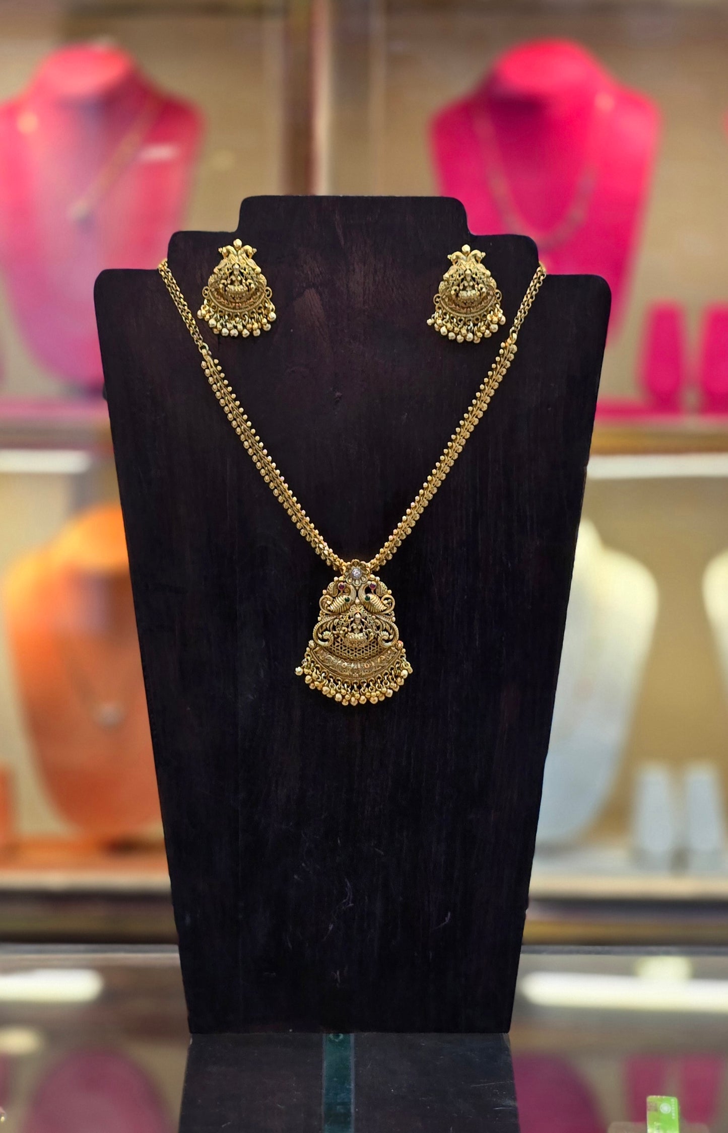 Aaradhya Temple Treasure Necklace