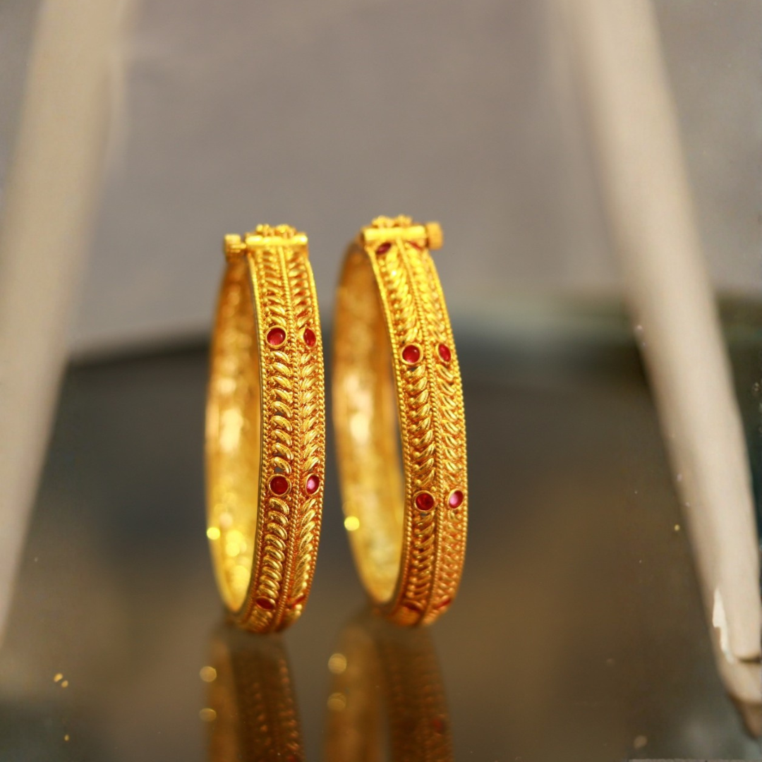 Maharashtrian Leaf Kada | Gold Plated Bangle Set | Traditional Ethnic Jewellery – Jija Jewellery