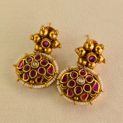 Vazartik Thushi antique gold necklace set styled for bridal and festive occasions – Navratri and Diwali jewellery