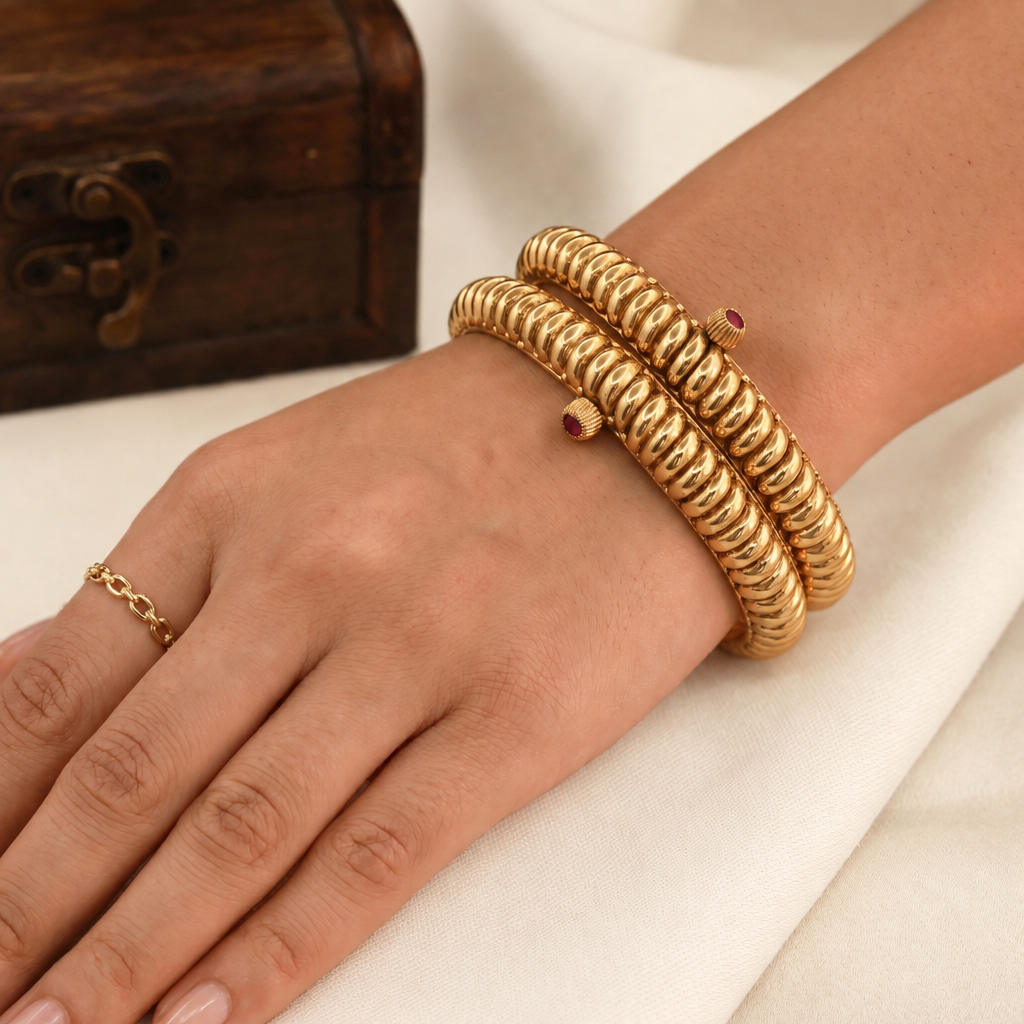 Antique rajwadi bangles with screw lock – gold plated Shindeshahi tode pair for Marathi bride