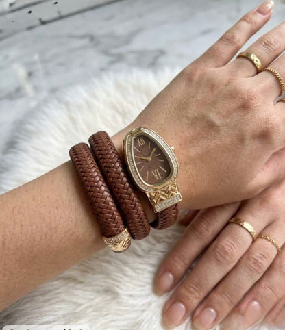 Snake-Style-Bracelet-Watch-on-Wrist.jpg