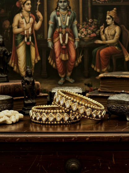 Royal Kundan Moissanite Bangles – Antique Gold Polish | Screw Fitting | Bridal & Festive Wear