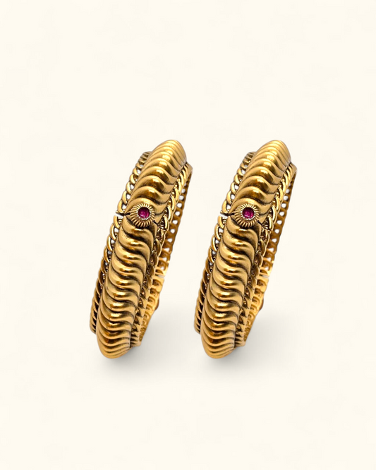 Shindeshahi Suvarna Tode – Gold Plated Maharashtrian Bangles