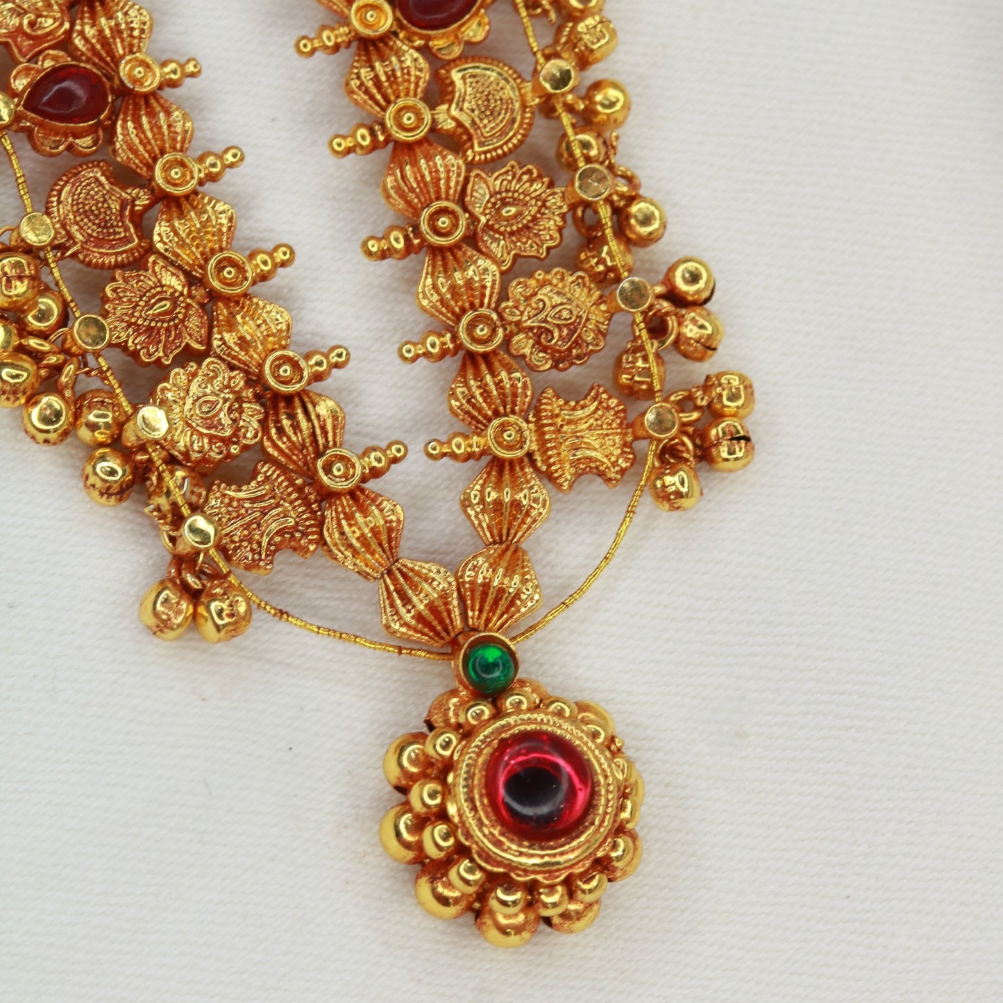 Traditional Kolhapuri Saaj Necklace for Paithani Saree and Nauvari Drape – Maharashtrian Jewellery | Jija Jewellery