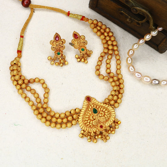 Kanthika Chocker Necklace